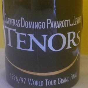 "3 Tenors" Pavarotti Domingo Mug Gold Rim and decor - 1996 World Tour Finale